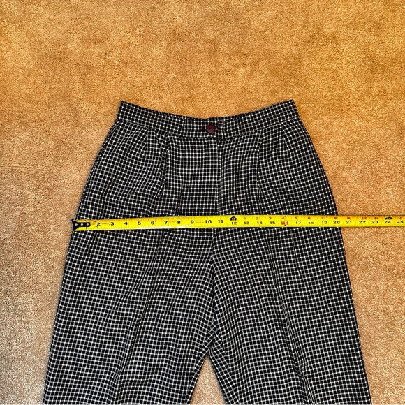 Lauren Taylor Women’s Pants Suit - Picture 10 of 13